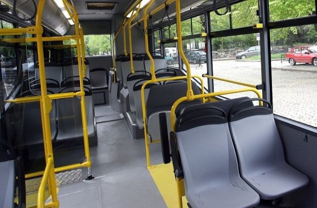 Нови масови проверки в градския транспорт