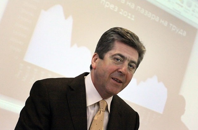 Първанов ще участва в младежка дискусия във Варна