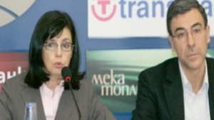 Меглена Кунева Няма да бързаме да правим партия