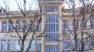 От болницата в Харманли търсят одеяла и топли дрехи за