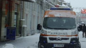 Линейка остана 2 часа в преспите