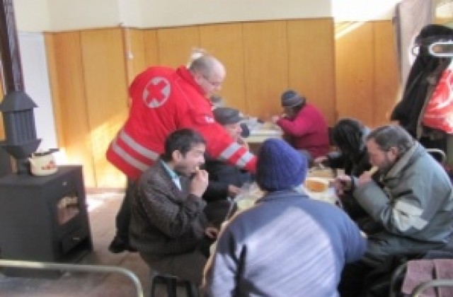Даренията за бедстващите-в Социално подпомагане
