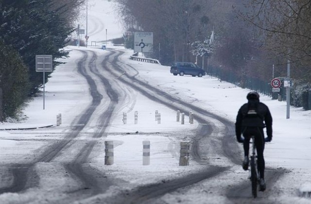 Близо 500 са жертвите на студеното време в Европа, Кабул преживява най-студената зима от 15 години