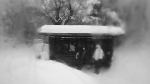 Започна вдигането на сняг от големите площади в София