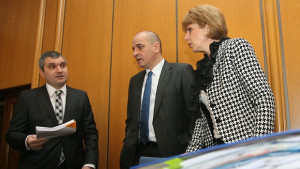 Премахват сергии от Женския пазар в София