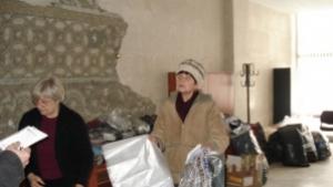 Гумени ботуши шапки и ръкавици изпрати Стара Загора на село