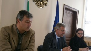 Предстои оглед на новата надстройка на стената на яз Хр