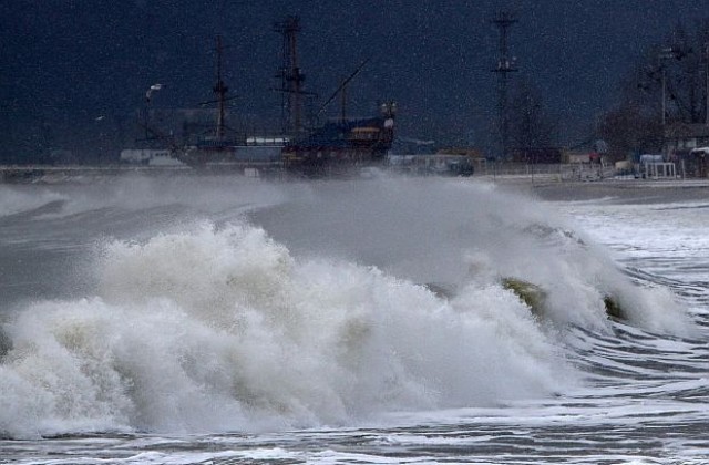 Възможно е разрушително цунами по българското Черноморие