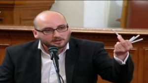 Осъденият за цигара марихуана е ХИВ позитивен рецидивист разследван за