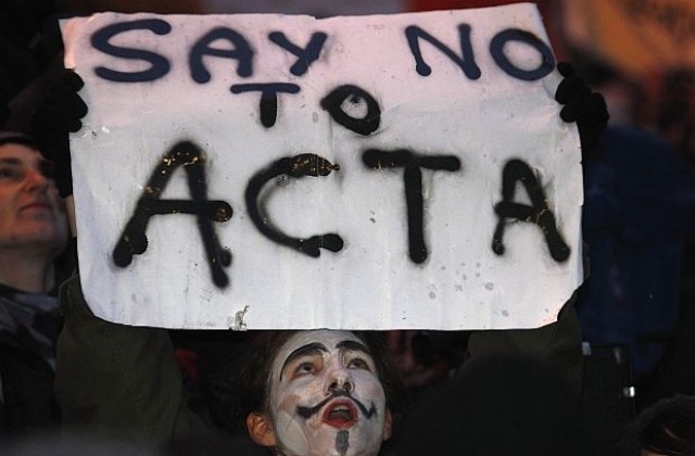 Над 300 готови да протестират срещу ACTA