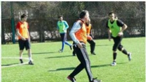 Домусчиев вкара гол от дузпа на журналистите в Анталия