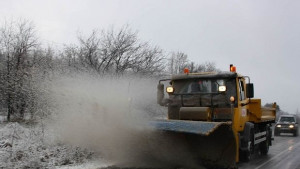 Мокри са пътищата във Варненска област