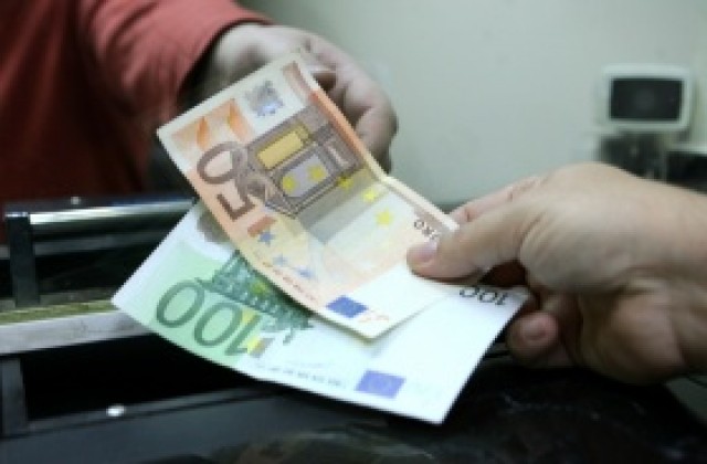 Потребителите в Европа остават песимисти