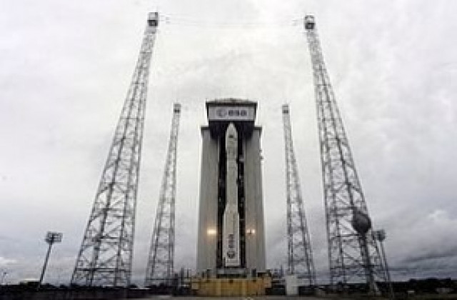 Първата европейска ракета Вега излетя успешно