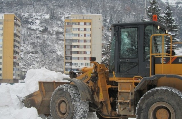 Започна снегоизвозването в Ловеч