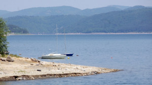 Комисия проверява потенциално опасните язовири и реки