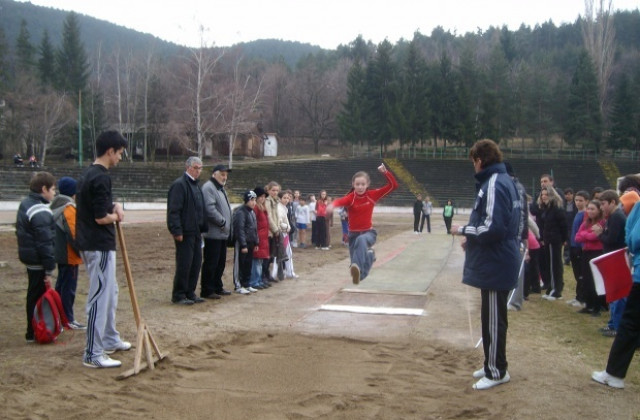 Отложиха общинското лекоатлетическо състезание Лъвски скок  в Кюстендил