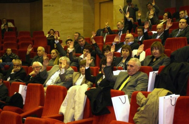 Общинските съветници заседават днес