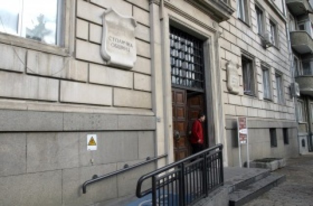 Общински съветници искат нова наредба за такситата в София