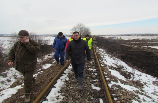 Министър Московски: Над 3 млн.лв. са щетите по жп-мрежата от наводненията