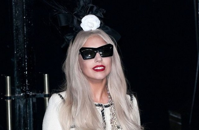 Лейди Гага се облякла като вампир на Свети Валентин