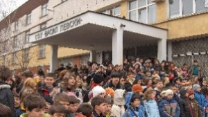 Викторина за Левски събира деца със и без специални потребности