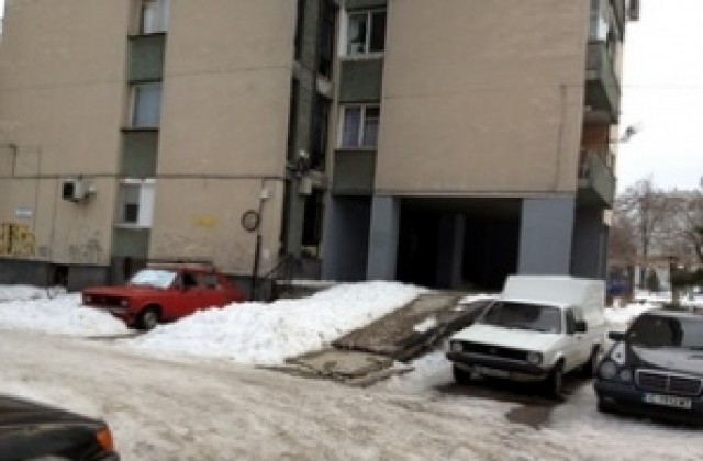 Разбиха престъпна група за кражба на коли, в ареста е и Димитър Господа