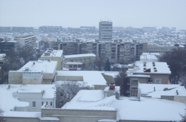Оглеждат за опасни ледени висулки