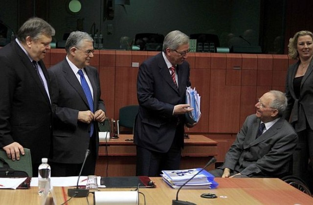 Финансовите министри от еврозоната решават за гръцката помощ