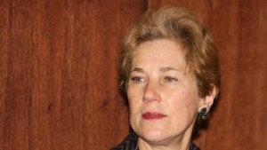 Логото на Шеврон на официална покана за прием на посолството