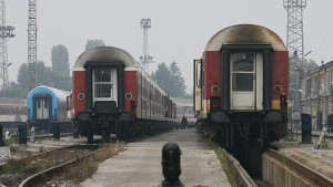 Удължават промените в разписанието на някои влакове