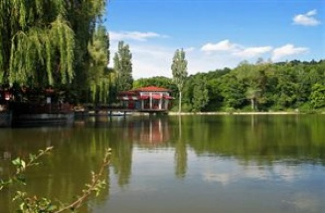 НЕК проверява водни обекти в Търговищко