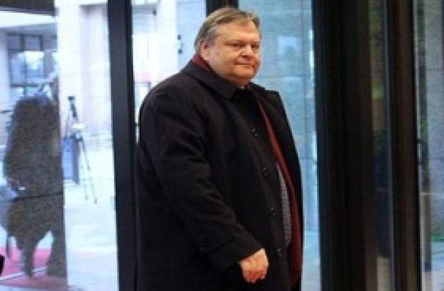 Гърция избегна кошмарния сценарий за фалит, заяви Венизелос