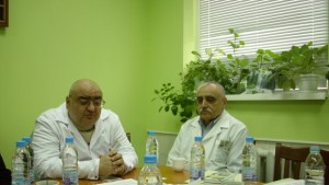 Медика търси начин да продължи грижата си за самотни и