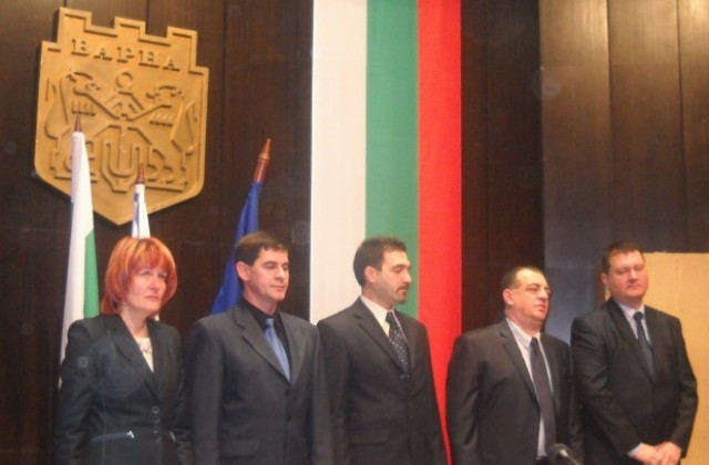 Спешно орязаха щата на районните кметства