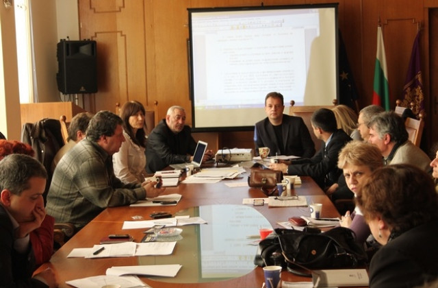 Разпределиха 10 146 241 лева делегиран бюджет между общинските училища