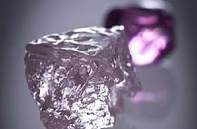Откриха рядък розов диамант в Австралия