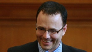 Мавродиев Ще търсим найправилния модел на застраховането в България