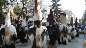 Калоферските кукери на фестивал в Ница