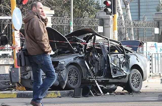 Взривиха кола във Варна, има една жертва