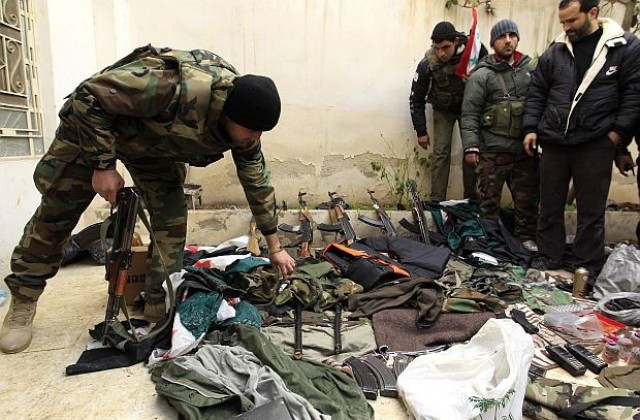 Сирийската опозиция поиска оръжейни доставки за бунтовниците