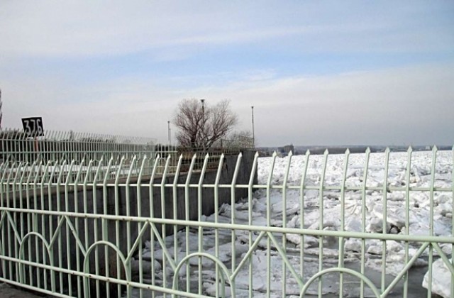 4-километров запор се е образувал в Дунав и при Силистра