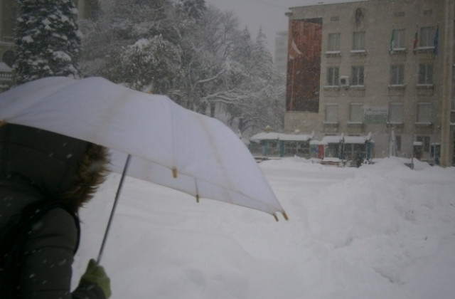 Температурите леко се покачват