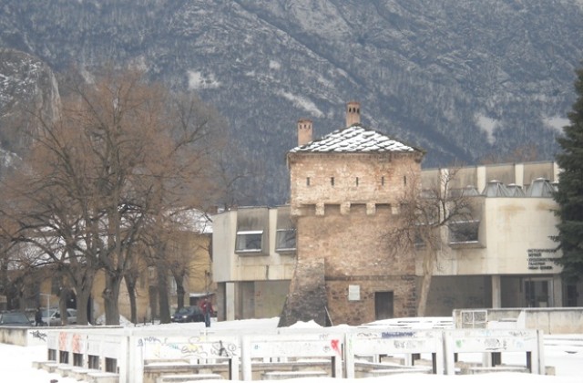 Курпашовата кула отваря врати утре