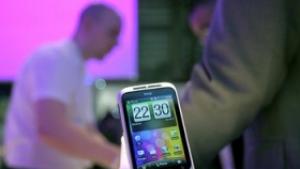 Близо половината от американците над 18 години имат смартфони