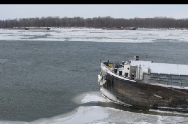 Нивото на Дунав при Силистра продължава да пада