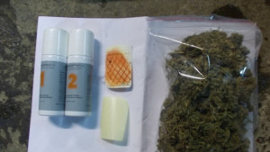 Шестима задържани за притежание на наркотици