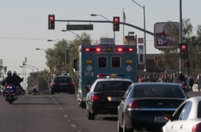 Престрелка край нощен клуб в Аризона завърши с 13 ранени