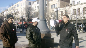 Само 10 души протестираха срещу цените на горивата
