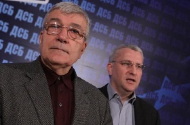ДСБ отново с критики към пазара на горива, Лукойл оборват твъреднията им